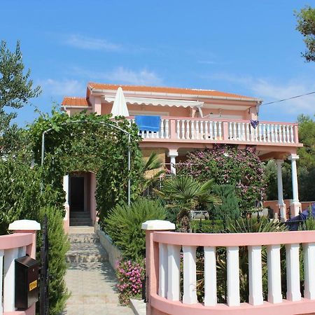 Apartmani Misak Vrsi Exterior photo